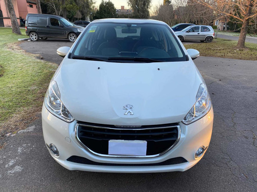 Imagen 3 de 14 de Peugeot 208 1.5 Allure Touchscreen 2015