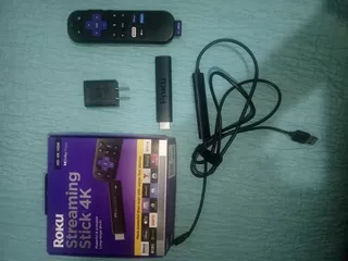 Roku Streaming Stick 4k + Control Remoto De Voz