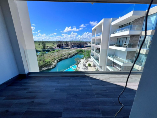 Apartamento Con Linea Blanca En Alquiler En Cap Cana, Punta Cana, 2 Habitaciones + Servicio, Acceso A La Playa