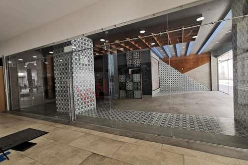 Imagen 4 de 20 de Local En Renta En Plaza Paseo Molino. Dale A Tu Negocio El Impulso Que Necesita