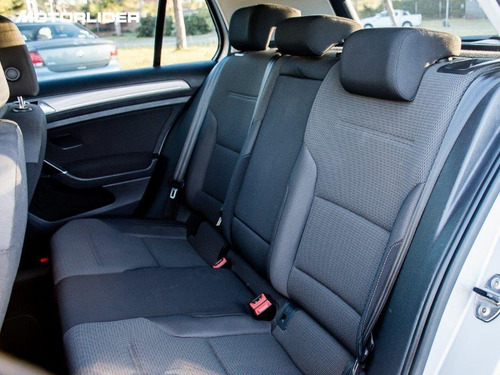 Imagen 7 de 13 de Volkswagen Golf Comfortline Tsi Mt | Permuta / Financia