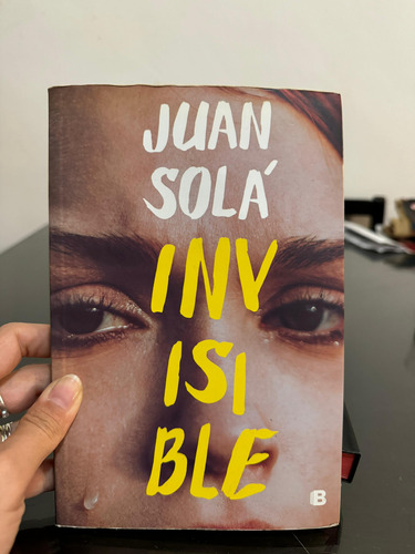 Invisible. Juan Solá. Usado. Impecable, Como Nuevo.