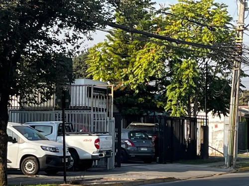 Casa Comercial Con Bodega, Negociable.