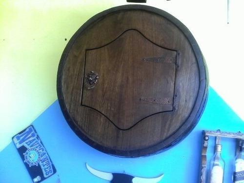 Bar Adorno De Pared Licorera Porta Botella Barril O Barricas