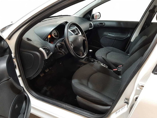 Peugeot 207 Allure 1.4 2014