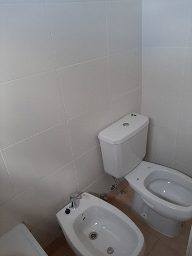 Imagen 13 de 16 de Departamento En Venta En Lanús Oeste