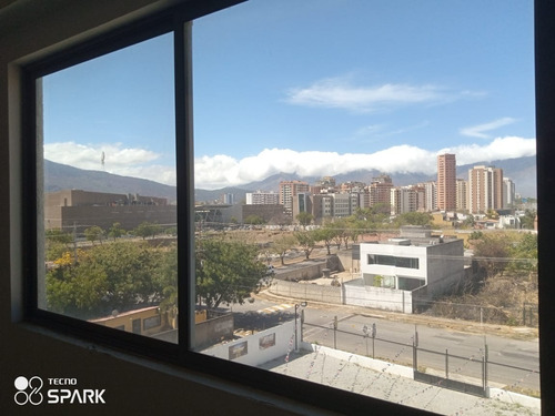 Imagen 3 de 5 de Locales En Mañongo Alquiler