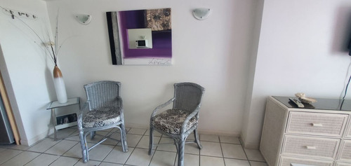 Imagen 5 de 8 de Apartamento En Alquiler Vacacional Con Salida A La Playa