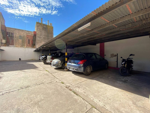 Imagen 2 de 3 de Cochera En Venta - O'higgins Al 300