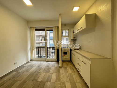 Imagen 11 de 30 de Tour Virtual Departamento En Venta 1 Ambiente Con Balcón A Metros De Plaza Colón - Mar Del Plata