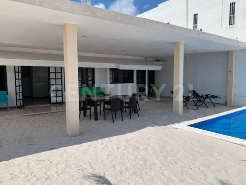 Casa En Renta Ubicada En Progreso En Primera Línea