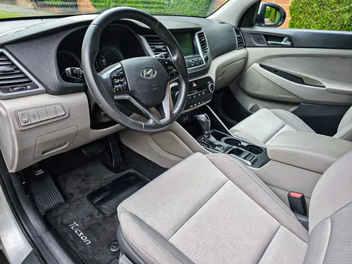 Hyundai Tucson GL PREMIUM 2.0L AT 2AB ABS 4X2 FE