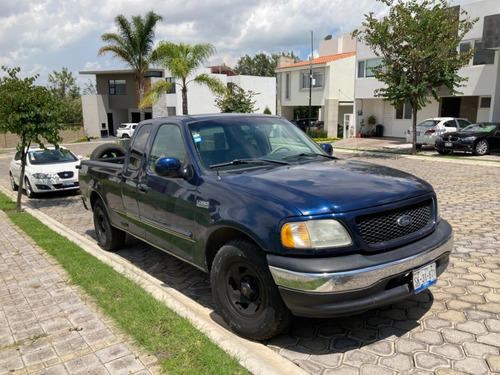 Imagen 4 de 10 de Ford Lobo 2001