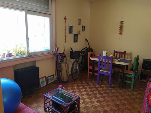 Imagen 2 de 9 de Venta - Departamento - Flores Norte - 2 Ambientes