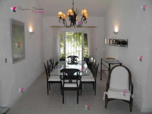 Estupendo Chalet En San Rafael,- Ref: 7453