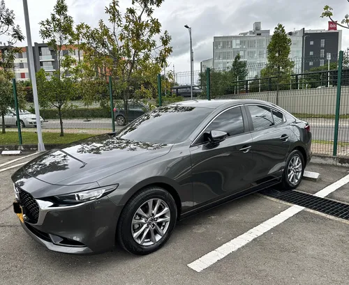 Mazda 3 2.0 Touring