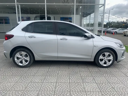 Chevrolet Onix 1.0T Premier Hatch At