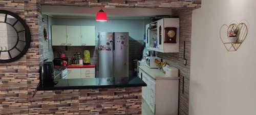 Casa En Excelentes Condiciones, Remodelada