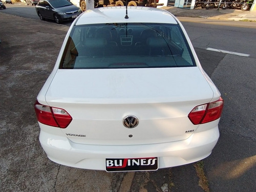 Imagem 10 de 14 de Volkswagen Voyage 1.6 Trendline 8v Flex 4p Manual