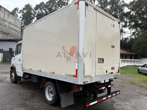 Mb 710 Ano 2002 Bau Refrigerado 709 915 912 914 1016