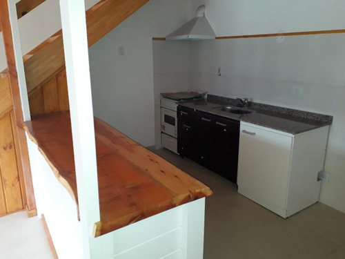 El Bolsón, Amplio Departamento 2 Ambientes Sobre Av. San Martín. Valor Usd 115.000