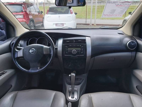 Imagem 13 de 14 de Nissan Livina Sl 1.8 16v