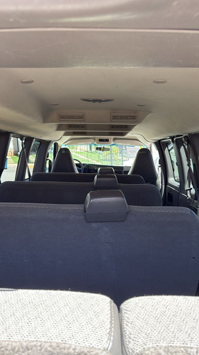 Chevrolet Express 6.0ls C 15 Pas At