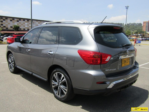 Nissan Pathfinder Exclusive