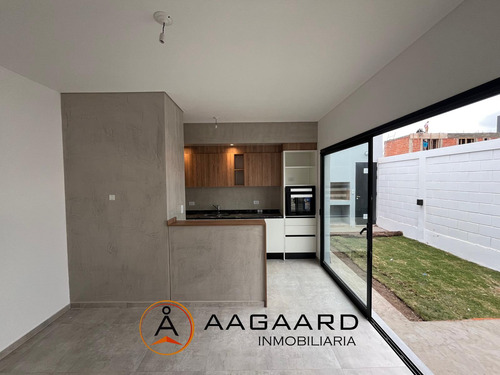 Rincones De Manantiales Duplex 2 Dormitorios En Venta - Hermosos Detalles