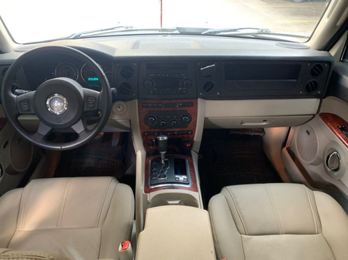 Imagen 9 de 13 de Jeep Commander