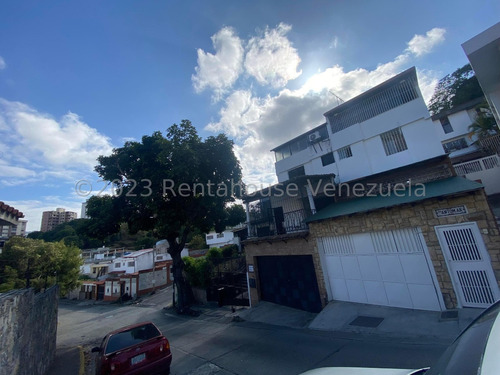 Casa En Venta En Macaracuay #23-29545 Yosmil Carrero