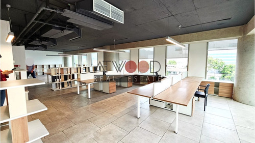 Oficina 131 M2 Open Space Metro Los Leones