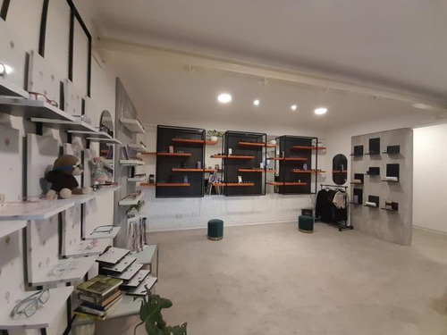 Local Comercial José Domingo Cañas/av. Campo De Deportes