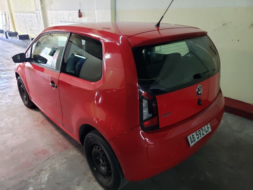 Imagen 4 de 6 de Volkswagen Up! 2017 1.0 Take Up! Aa 75cv