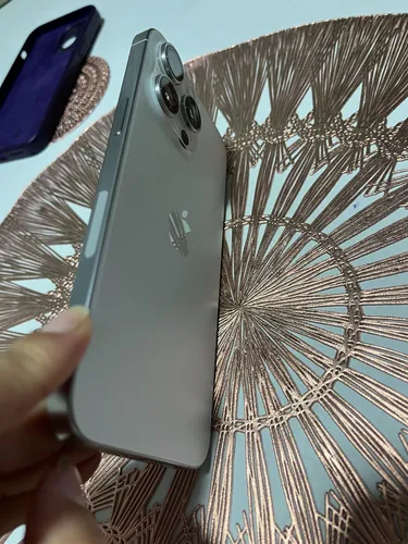 Apple iPhone 15 Pro Max (256 Gb) - Titanio Blanco (Usado)