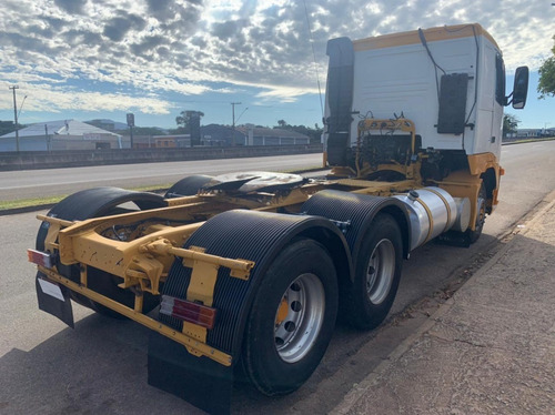 Imagem 6 de 11 de Volvo Fh 440 2008