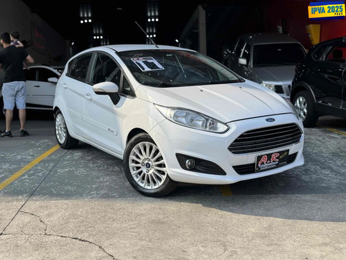 Ford Fiesta 1.6 TITANIUM HATCH 16V FLEX 4P POWERSHIFT