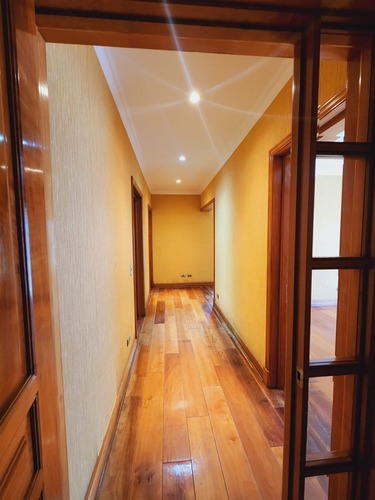 Casa En Venta De 6 Dorm. En Talca