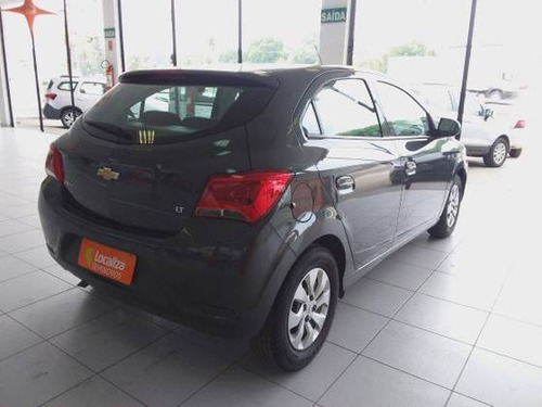 Imagem 7 de 10 de Chevrolet Onix 1.0 Mpfi Lt 8v Flex 4p Manual