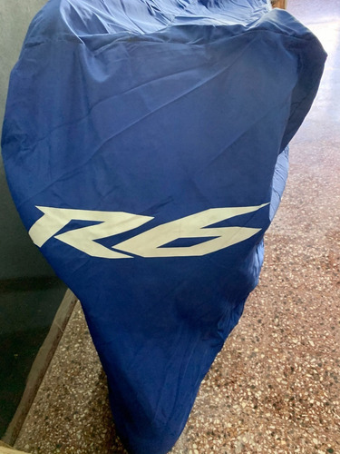 Yamaha R6