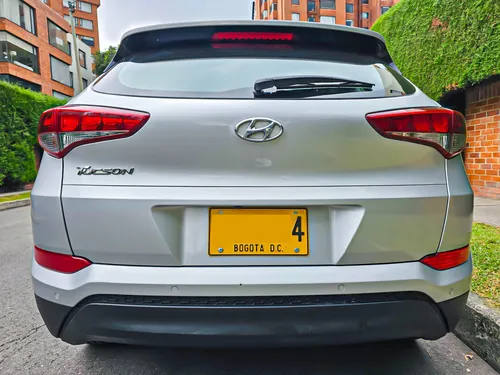 Hyundai Tucson GL PREMIUM 2.0L AT 2AB ABS 4X2 FE