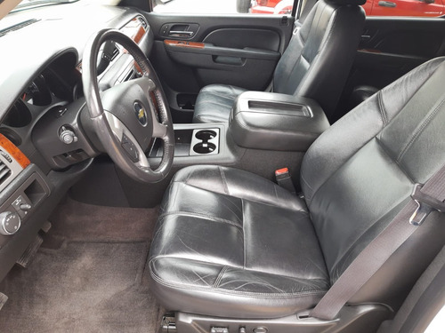 Imagen 8 de 14 de 2011 Chevrolet Suburban Lt
