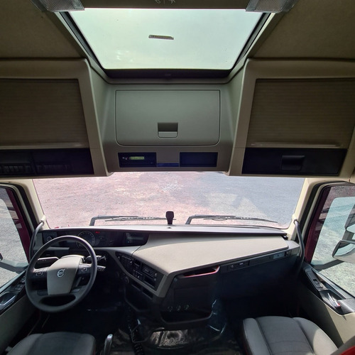 Imagem 11 de 15 de Volvo Fh500 Globetrotter 6x2 Cavalo Trucado 2020 Fh 500