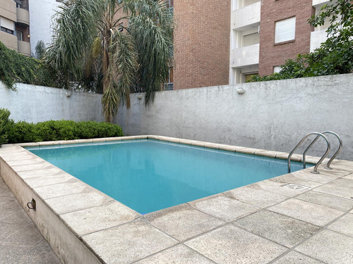 Departamento Amoblado En Venta De 1 Dormitorio Con Sum, Asador Y Pileta A Metros De La Unc.
