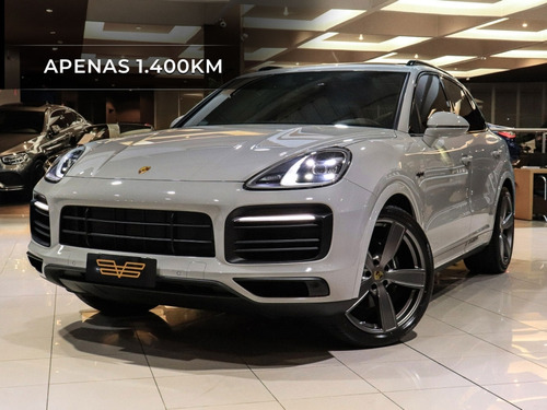 Porsche Cayenne E-Hybrid Platinum Edition 2023.