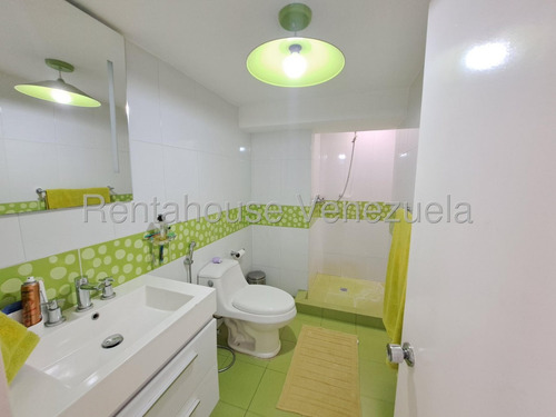 Urb. Guaicai Hermoso Y Espacioso Penthouse Duplex Terraza Con Doble Altura. Mo 25-8897