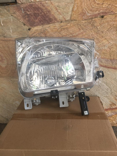 Faro Luz De Cruce Camion Hyundai Hd45