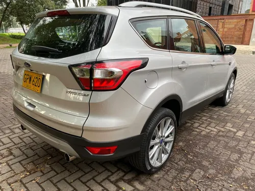 Ford Escape 2.0 Titanium