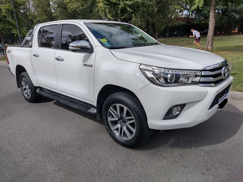Toyota Hilux 2.8 Cd Srx 177cv 4x4 At 2016
