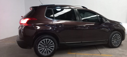 Imagen 15 de 25 de Peugeot 2008